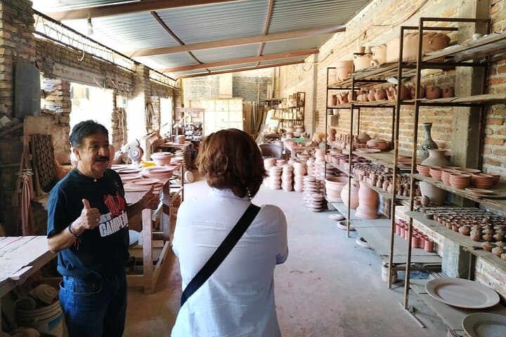 Private Art Pottery Tour: Tlaquepaque, Tonalá, and Clay Workshop
