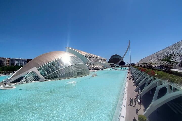 Valencia Like a Local: Vibrant Streets & Historic Town Bike Ride