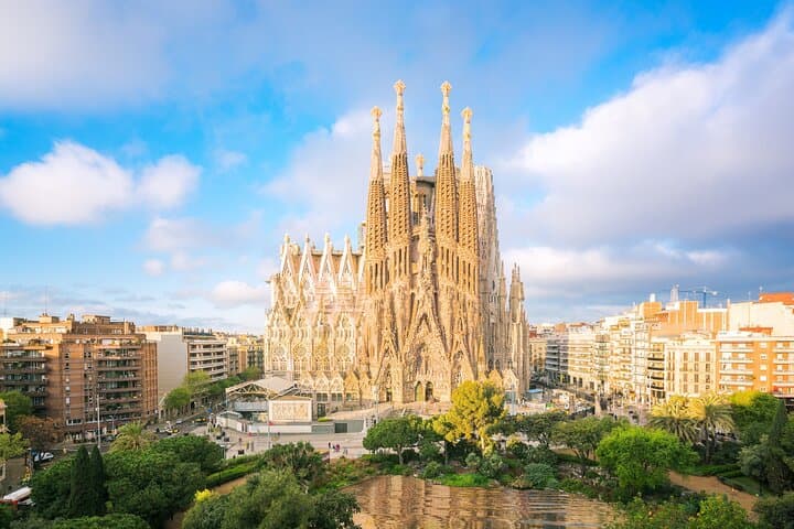 Skip-the-line Recinte Modernista de Sant Pau Private Tour