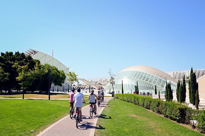 Essential Valencia by Bike | Discover the City’s Best in One Ride