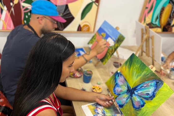 2-Hours Arts & Wine Workshop in Rusafa, Spain