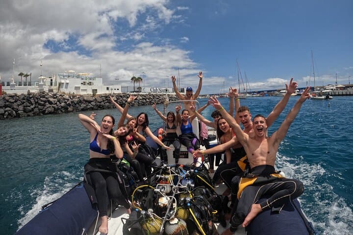 Snorkelling safari in a turtle area