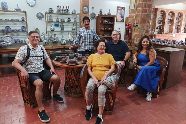 Private Art Pottery Tour: Tlaquepaque, Tonalá, and Clay Workshop