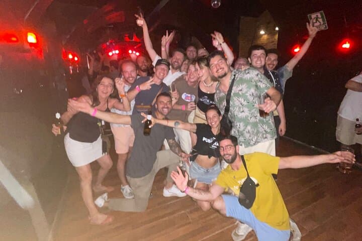 Night Pub Crawl Tour in Barcelona