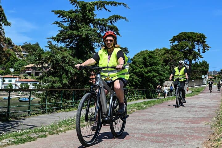 Enjoy the bike lane tours