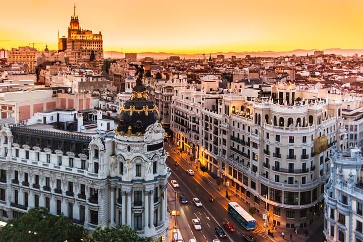 3 Hour Private Bike Tour in Madrid with a Guide