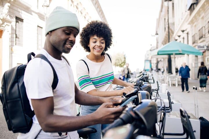 3 Hour Private Bike Tour in Madrid with a Guide