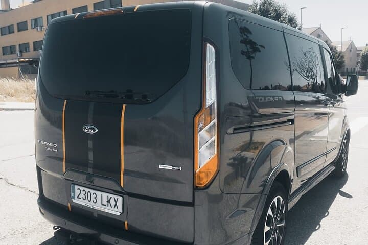 Premium Private Transfer:Your Door to Spain's Iconic Destinations