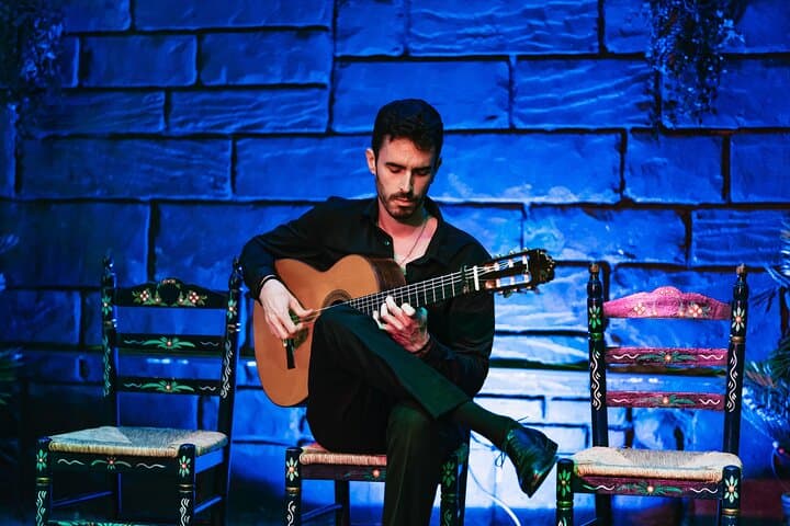 Baraka. Espectáculo flamenco en Triana