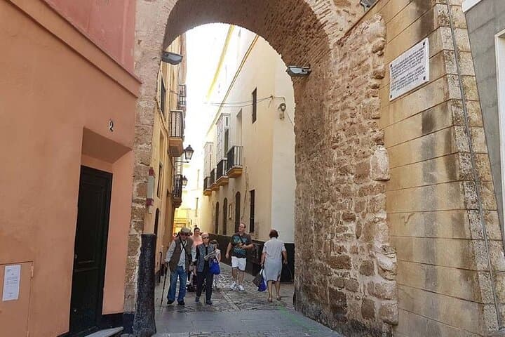 2 Hours Tour around Cádiz: History, anecdotes and curiosities