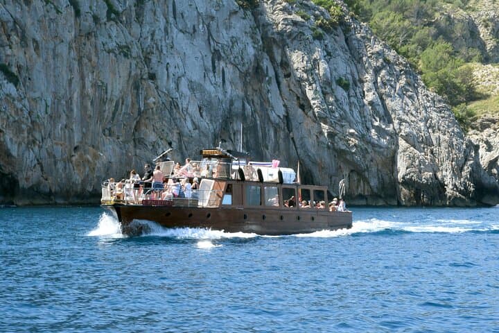 5-Hour Guided Robinson Boat Day Tour in Northern Mallorca