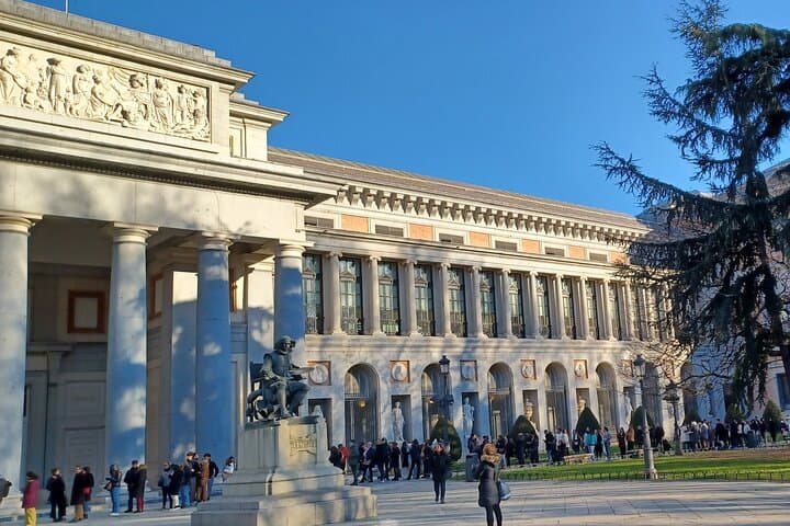 Prado Museum Tour with ticket, small group & expert guide