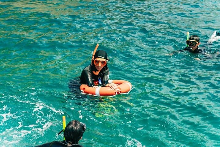 Eco-snorkeling in the Medes Islands