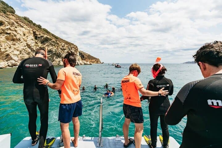 Eco-snorkeling in the Medes Islands