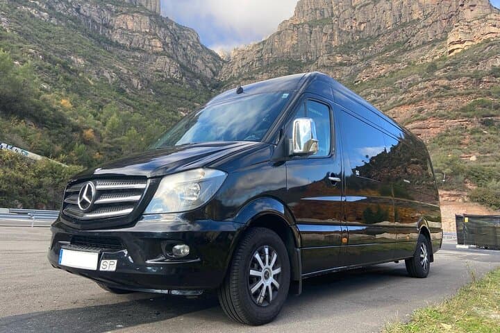 Private Transfer from the Airport to Barcelona or vice versa