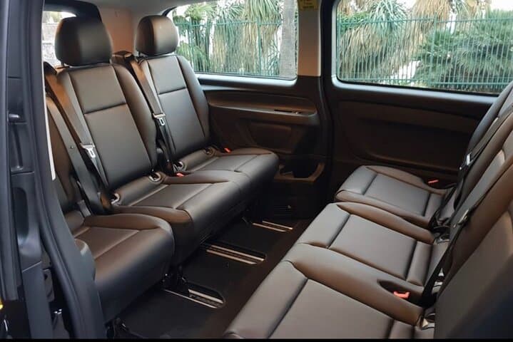 Transfer with wheelchair Accessible from Bcn airport/ port/city