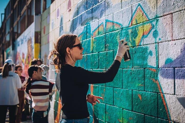 Private Barcelona Graffiti Workshop with a Street Artist