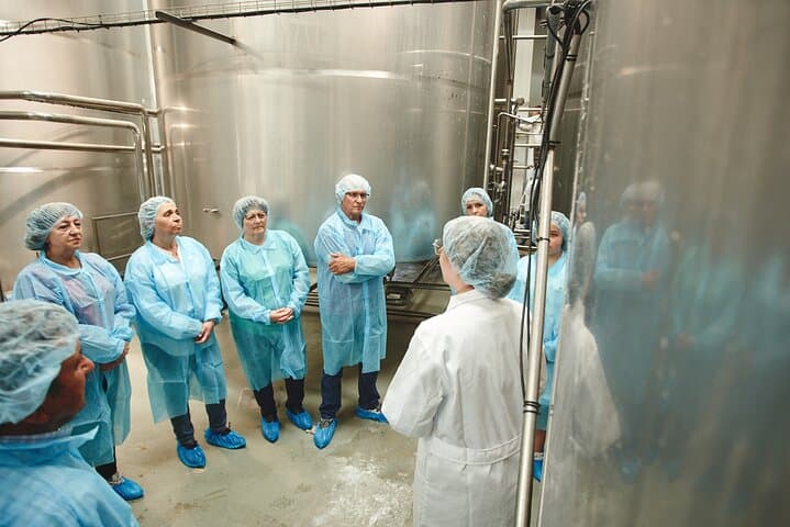 Visit La Antigua Cheese Factory (Cheese Tourism)