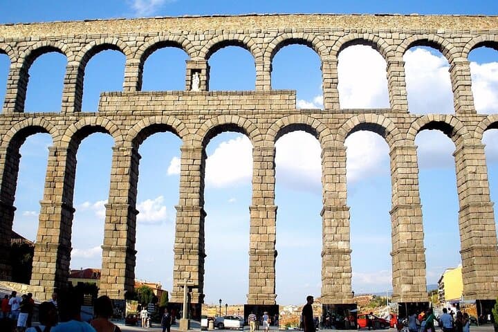 Segovia’s Treasures: Aqueduct, Cathedral & Alcazar