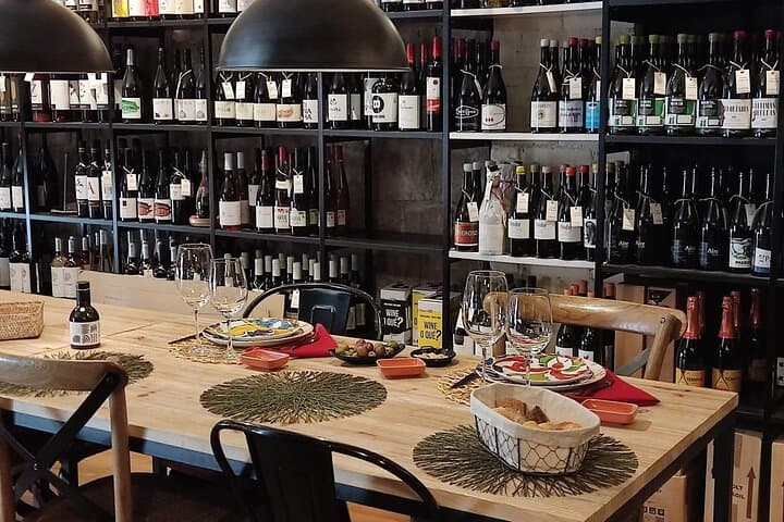 Alicante food and wine experience with sommelier