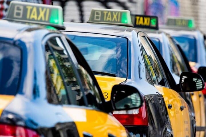 Barcelona Cruise Port to Airport Private Taxi Transfer