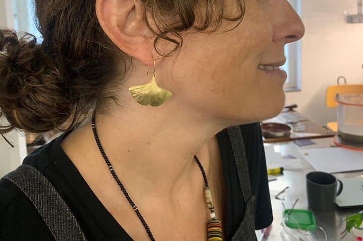 In her first 4-hour workshop our student made her first zero earrings!