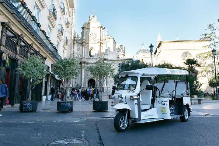 Valencia Complete Tour by Tuk Tuk