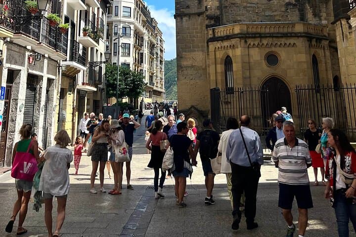 Sampling San Sebastián's History: A Self Guided Audio Tour