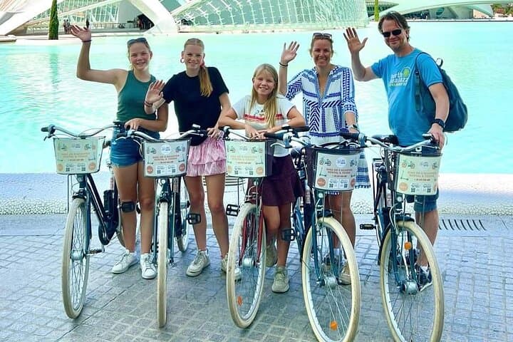 Valencia: All In One Daily City Tour by Bike and E-Bike