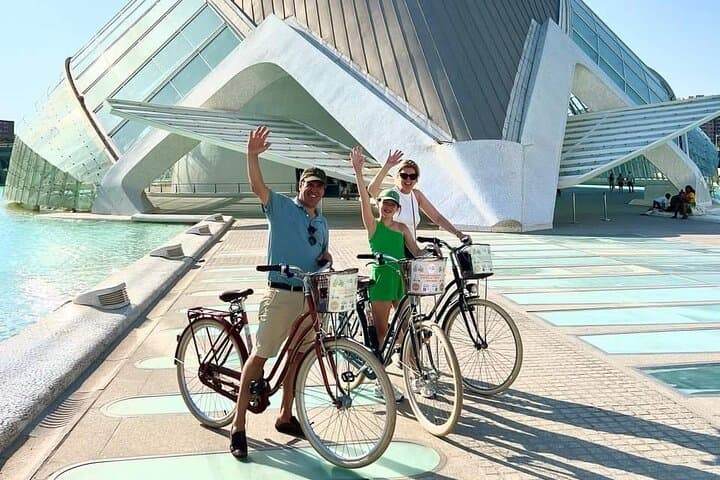 Valencia: All In One Daily City Tour by Bike and E-Bike
