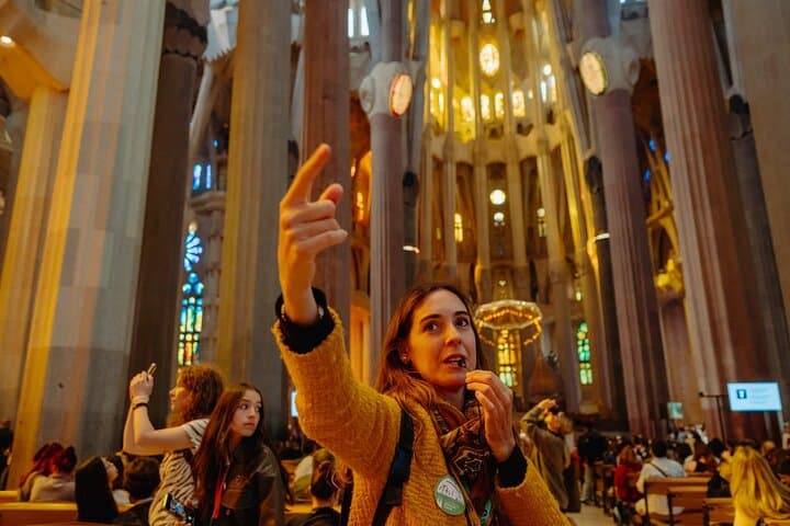 Skip the Line Sagrada Familia Guided Tour