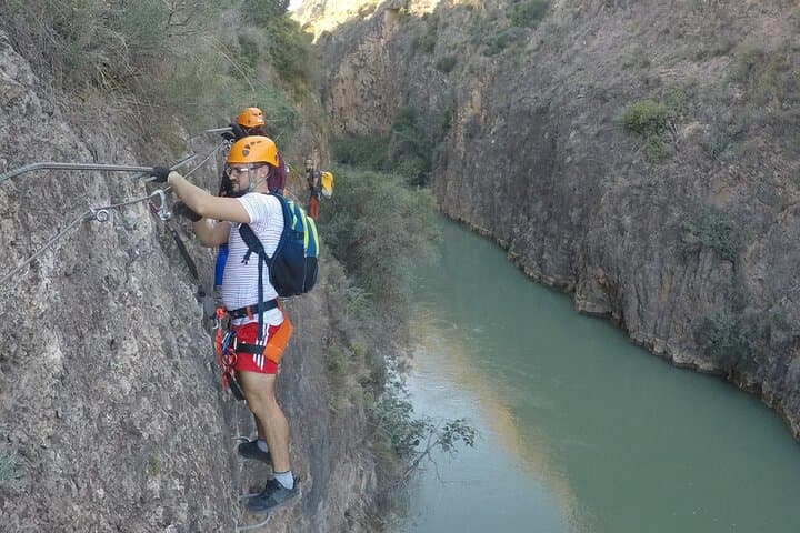 Almadenes via ferrata + 3 rappels from the Higuera ravine