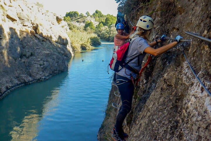 Almadenes via ferrata + 3 rappels from the Higuera ravine