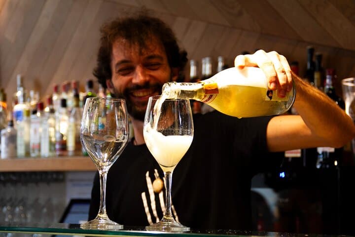 San Sebastian Food & Pintxos Tour with 12 Food & Drinks Tastings