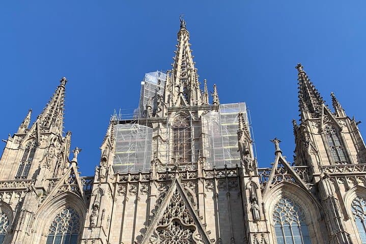 Private Full Day Sightseeing Tour in Barcelona