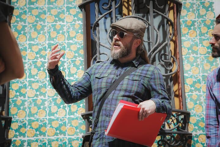 Gaudi UNESCO Highlights Small Group Bike Tour