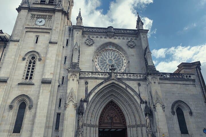Secrets of Casco Viejo: Self-Guided Puzzle Adventure in Bilbao
