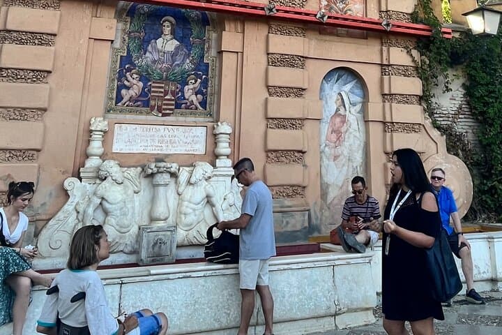 History of Women of Seville Private Tour