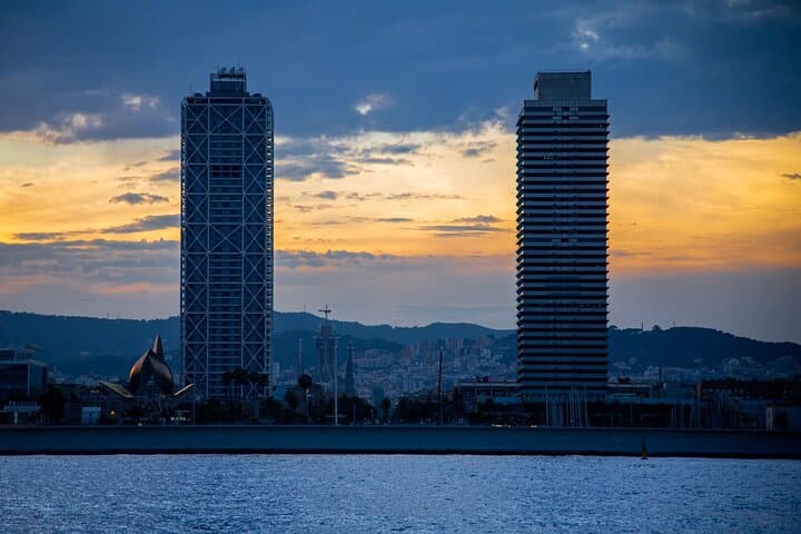 Sunset Sailing Tour in Barcelona