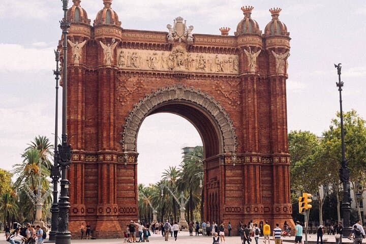 Private Transfer Barcelona 1 to 3 passengers "economical"