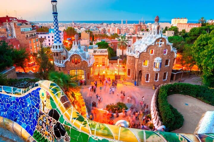 Private Transfer Barcelona 1 to 3 passengers "economical"