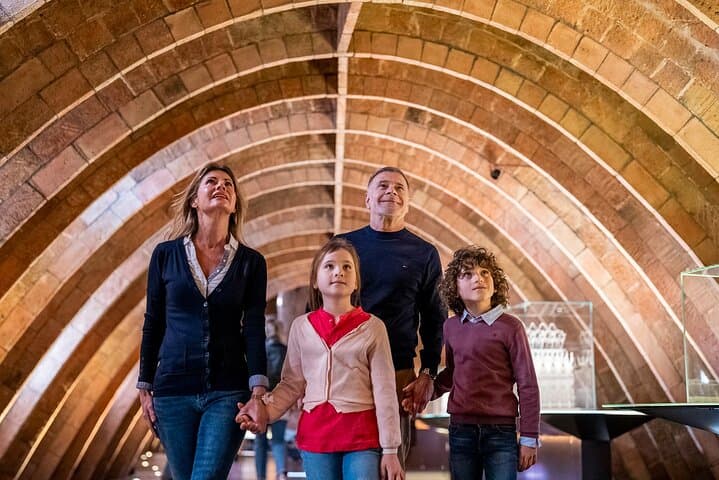 La Pedrera-Casa Mila Admission Ticket with Audioguide