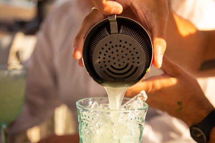 Cocktails Workshop & Sailing Cruise from Barcelona