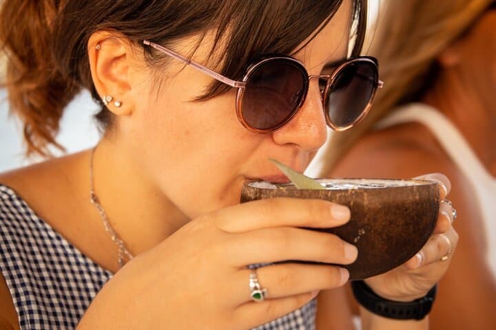 Cocktails Workshop & Sailing Cruise from Barcelona