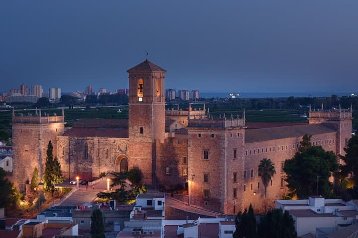 Roman Wine of Valencia/ Castle-Amphitheatre + El Puig Monastery