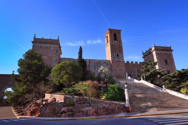 Roman Wine of Valencia/ Castle-Amphitheatre + El Puig Monastery