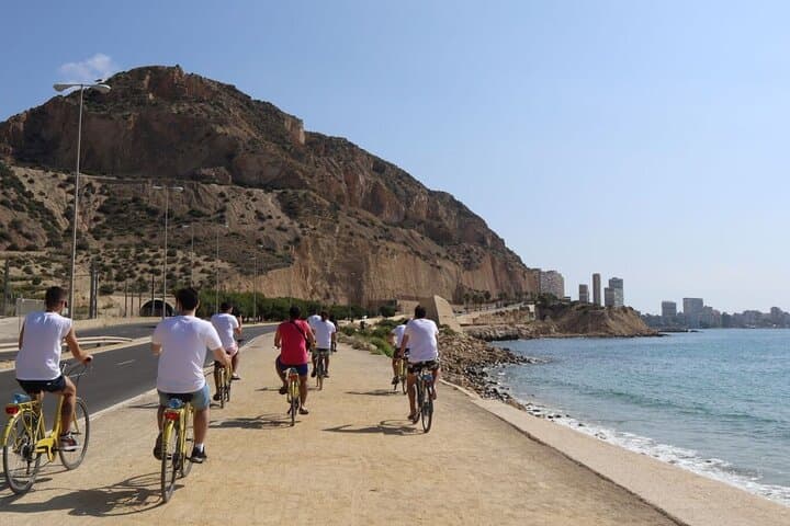 Alicante City Bike Tour: Beach & Central Market