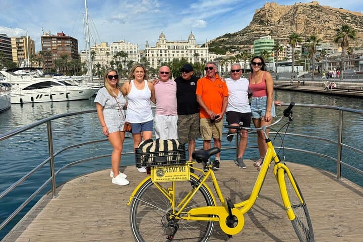 Alicante: Guided Tapas Tour by Bike with Gourmet Tastings