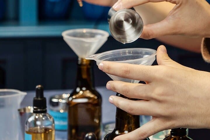 Mix ingredientes for vermouth making