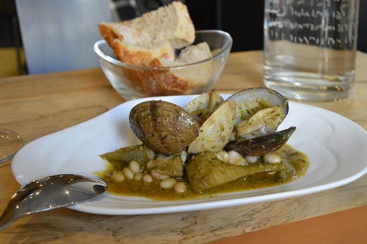 A Day in Sants Feasting Off the Grid